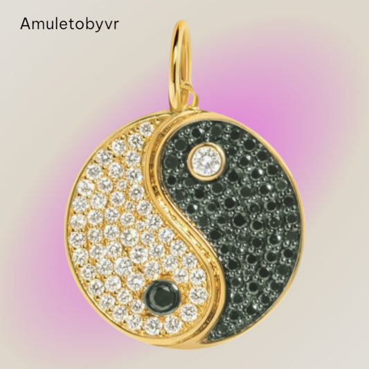 B/W Yin Yang Charm